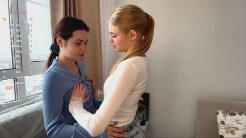 ellenreeves @ stripchat on 20260305