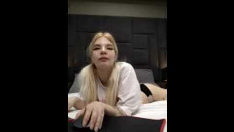 ester_still @ stripchat on 20260305