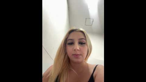 hotamanda01 @ stripchat on 20260305