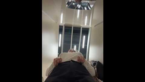 leiamood @ stripchat on 20260305