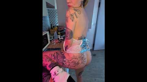 sarahpearlx @ stripchat on 20260306