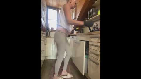 lucylingerie78 @ stripchat on 20260310