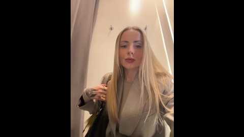 emasalis @ stripchat on 20260311