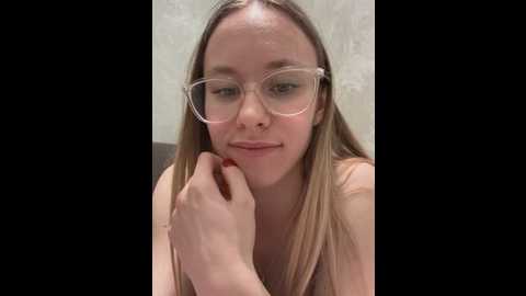 vikkie_sexygiiiirl_xoxo @ stripchat on 20260311