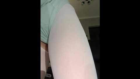 yiyi_707 @ stripchat on 20260313