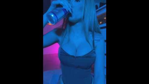 hotbella_ @ stripchat on 20260315