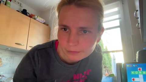 s_te_fan_i @ stripchat on 20260323