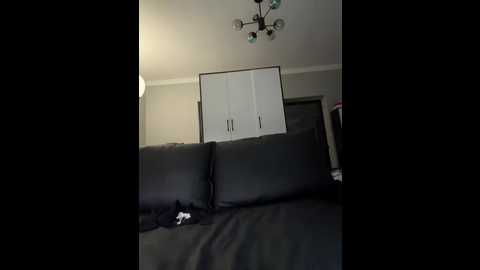 yiyi_707 @ stripchat on 20260324