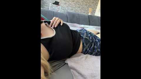 hornyblond_bella