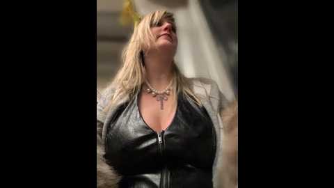 sexybiene969 @ stripchat on 20260327