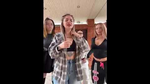 rollinggirls @ stripchat on 20260328