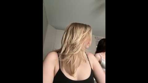 rolldollsi @ stripchat on 20260404