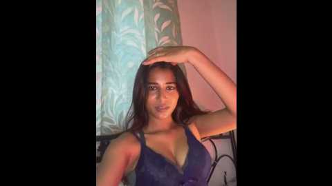 strip_glow @ stripchat on 20260405