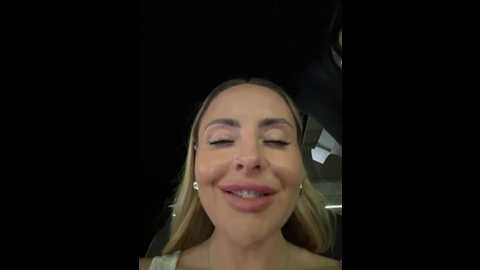 emasalis @ stripchat on 20260410