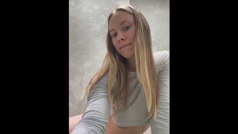 viksipixi @ stripchat on 20260410