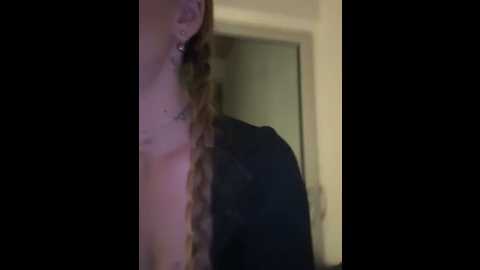 emiliacatalina @ stripchat on 20260412