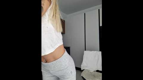 luna_veil @ stripchat on 20260413