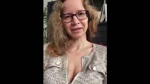 annikarose @ stripchat on 20260414