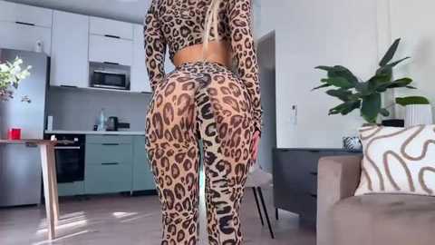 creambaby1 @ stripchat on 20260414