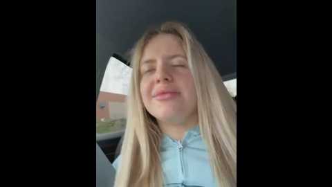 holly_glamour @ stripchat on 20260414