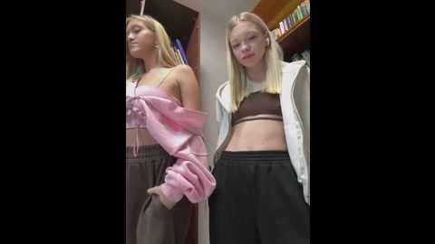 lali_lu @ stripchat on 20260414