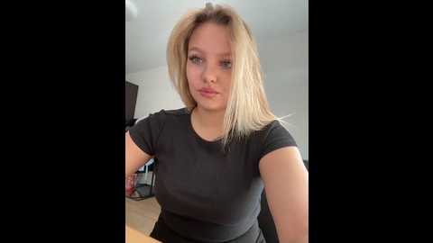 bettyloveu @ stripchat on 20260415